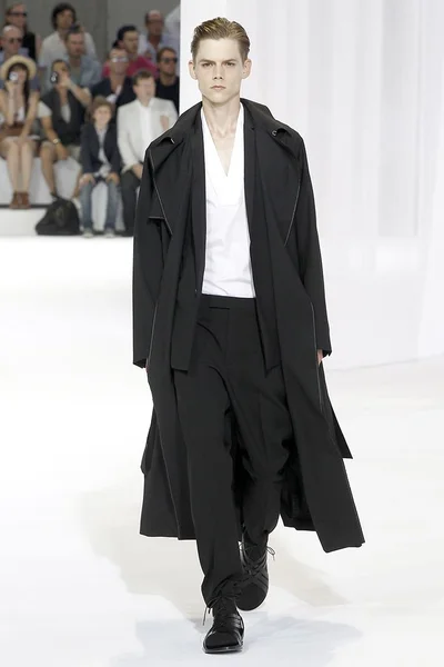 Look 2